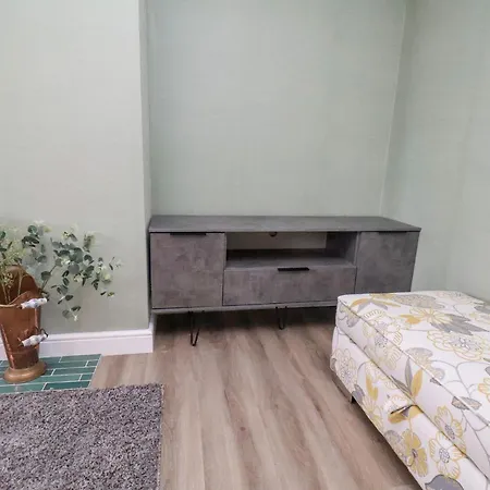 22 Constable Road * Filey