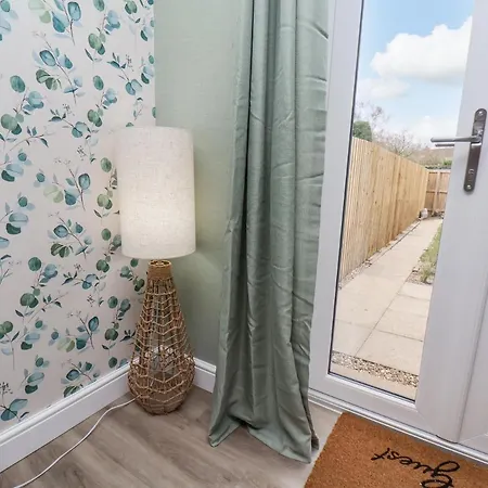 22 Constable Road * Filey